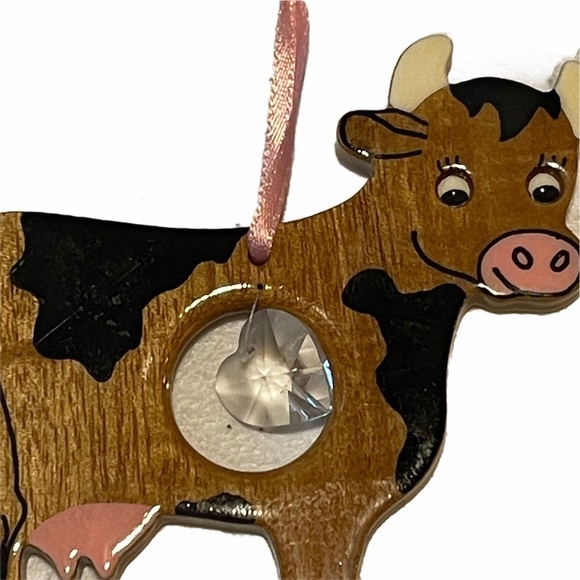 Mrytlewood Cow Ornament - Picture 3 of 4